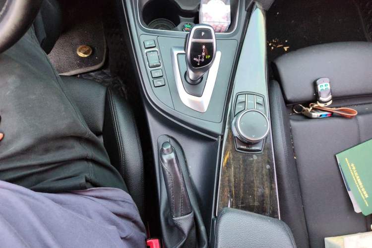 Used BMW 3 Series 2019 320Li M Sport Night Edition Gear Lever