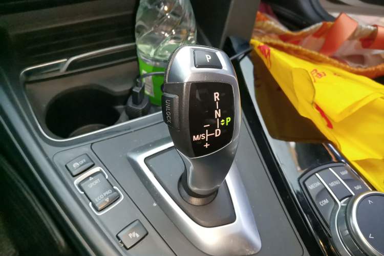 Used BMW 3 Series 2019 320Li Fashion Model Gear Lever