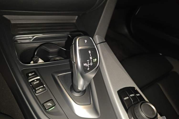 Used BMW 3 Series 2019 320i M Sport Package Gear Lever