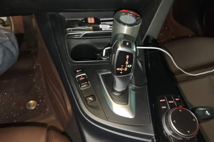 Used BMW 3 Series 2019 320Li Fashion Model Gear Lever