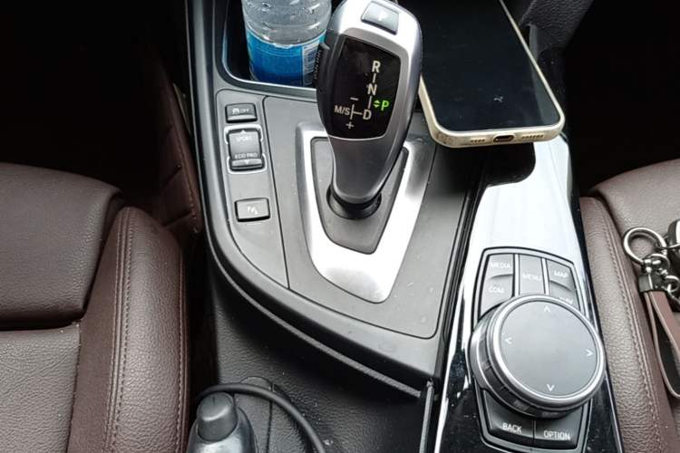 Used BMW 3 Series 2019 320Li Fashion Model Gear Lever