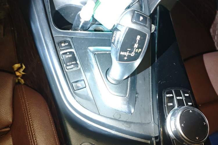 Used BMW 3 Series 2019 320Li Fashion Model Gear Lever