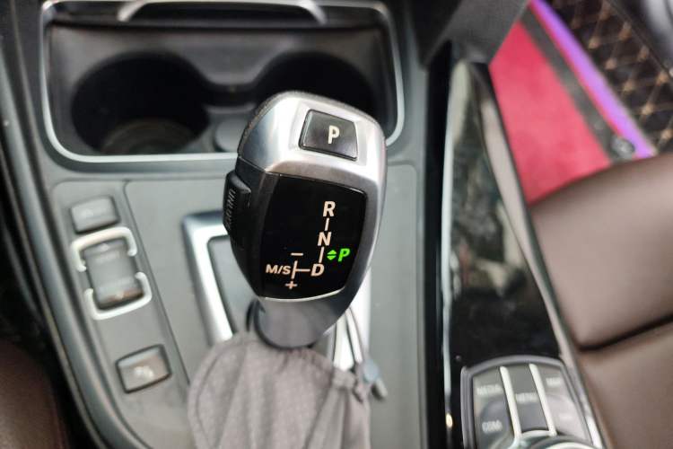 Used BMW 3 Series 2019 320Li Fashion Model Gear Lever