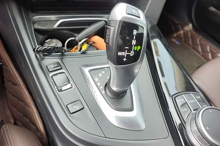 Used BMW 3 Series 2019 320Li Fashion Model Gear Lever