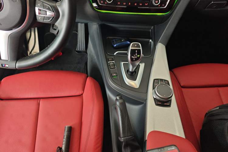 Used BMW 3 Series 2019 320i M Sport Package Gear Lever