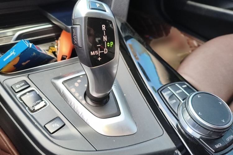 Used BMW 3 Series 2019 320Li Fashion Model Gear Lever