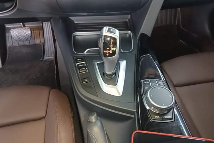 Used BMW 3 Series 2019 320Li Fashion Model Gear Lever
