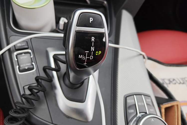 Used BMW 3 Series 2019 320i M Sport Package Gear Lever