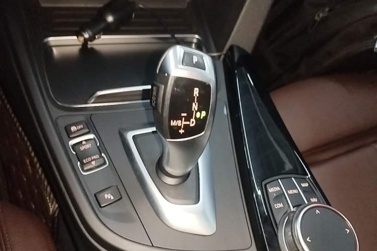 Used BMW 3 Series 2019 320Li Fashion Model Gear Lever