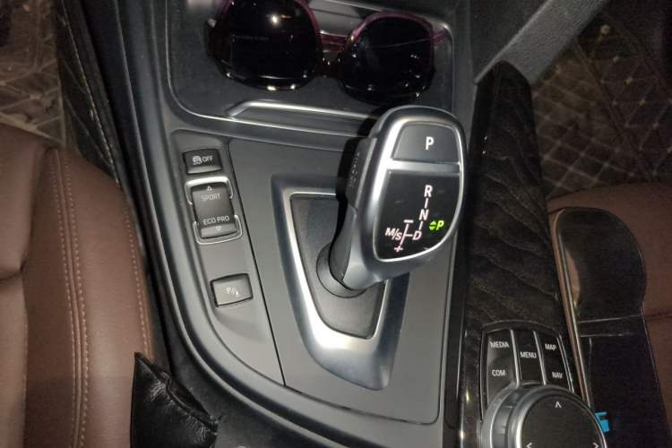 Used BMW 3 Series 2019 320Li M Sport Night Edition Gear Lever