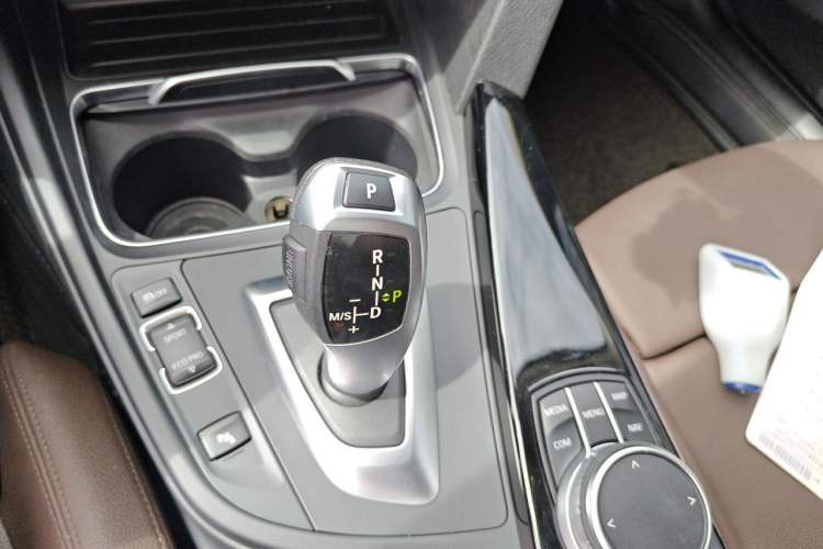 Used BMW 3 Series 2019 320Li Fashion Model Gear Lever