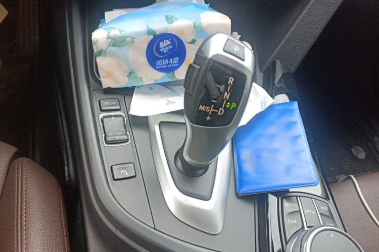 Used BMW 3 Series 2019 320Li Fashion Model Gear Lever