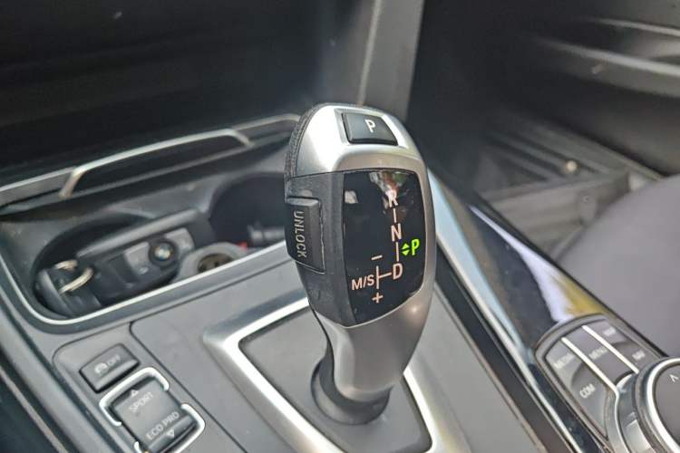 Used BMW 3 Series 2019 320Li Fashion Model Gear Lever
