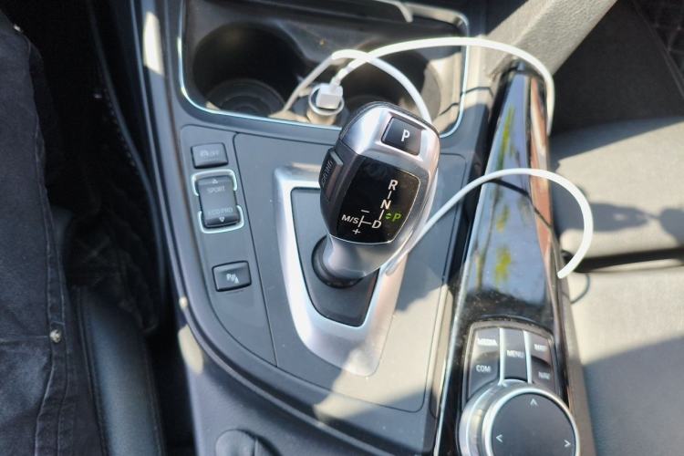 Used BMW 3 Series 2019 320Li Fashion Model Gear Lever