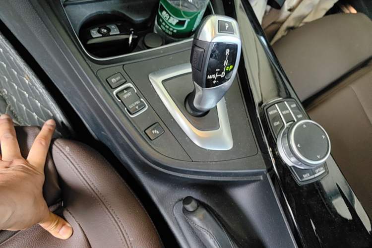 Used BMW 3 Series 2019 320Li Fashion Model Gear Lever