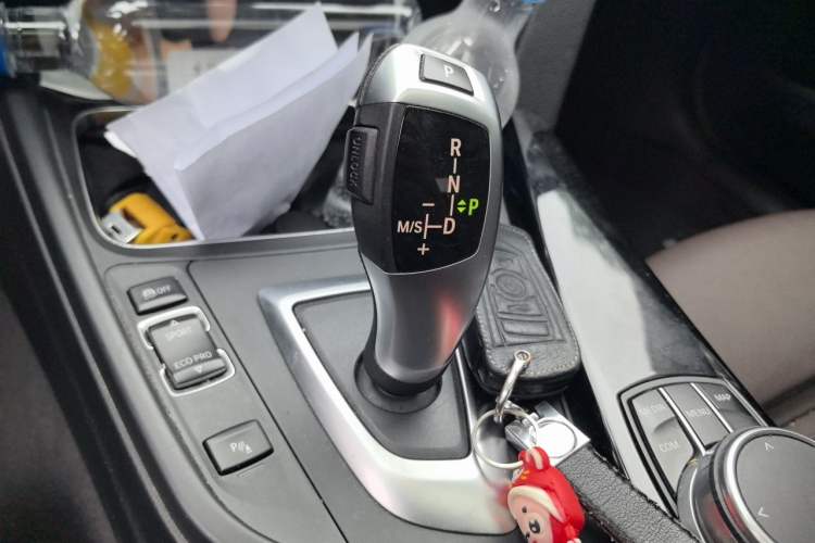 Used BMW 3 Series 2019 320Li Fashion Model Gear Lever