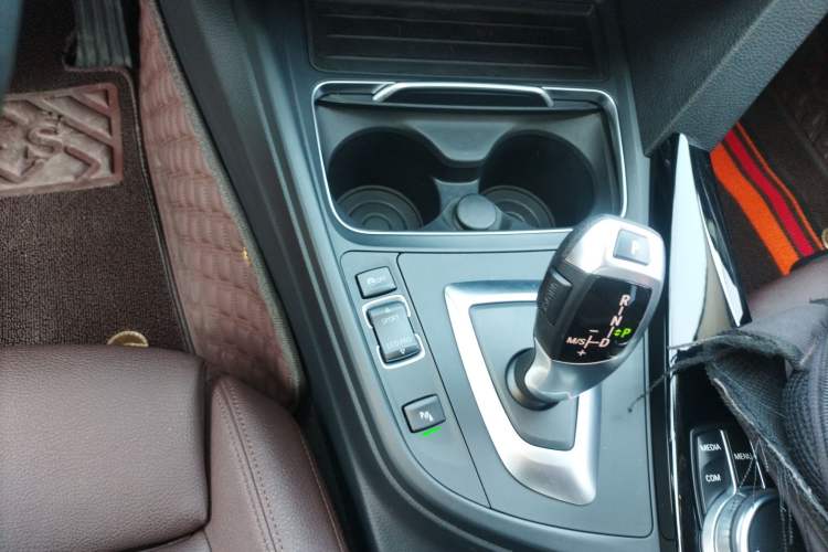 Used BMW 3 Series 2019 320Li Fashion Model Gear Lever