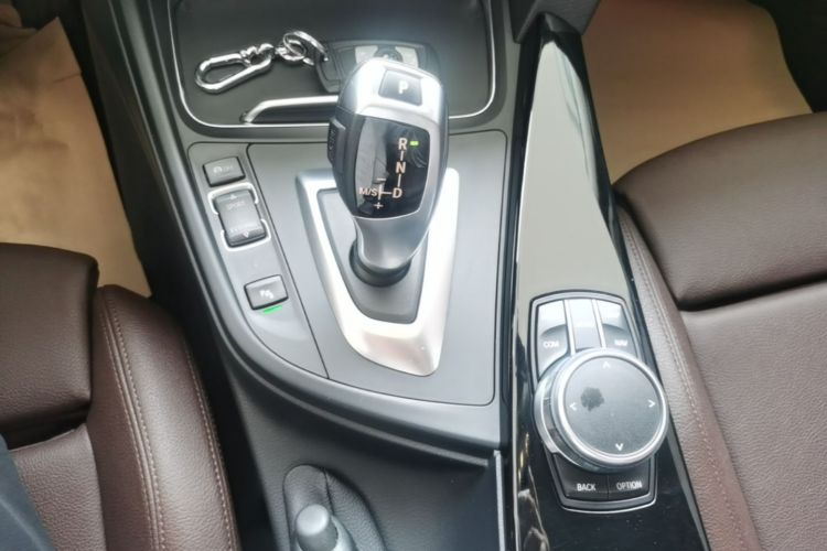 Used BMW 3 Series 2019 320Li Fashion Model Gear Lever