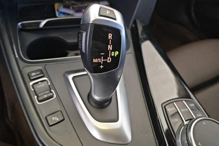 Used BMW 3 Series 2019 320Li Fashion Model Gear Lever