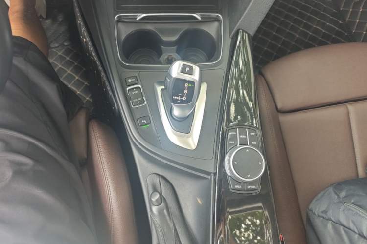 Used BMW 3 Series 2019 320Li Fashion Model Gear Lever