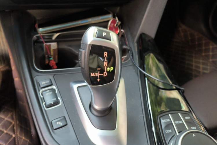 Used BMW 3 Series 2019 320Li Fashion Model Gear Lever