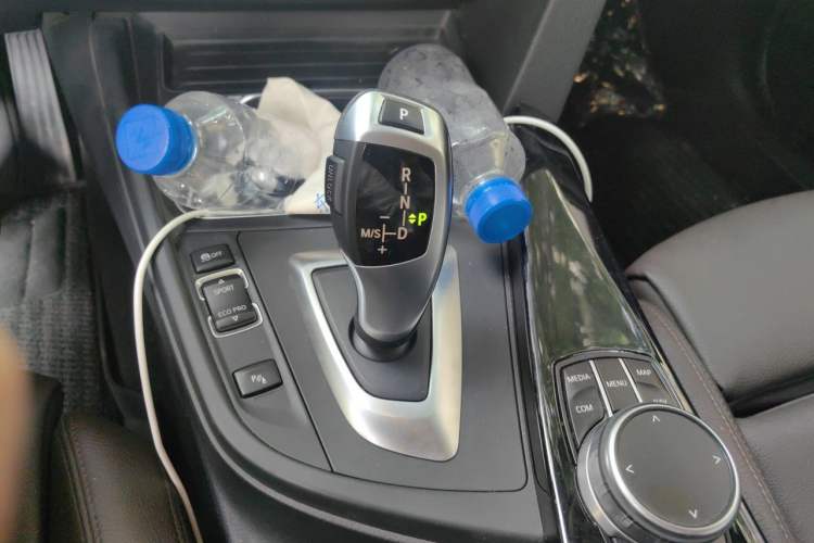 Used BMW 3 Series 2019 320Li Fashion Model Gear Lever