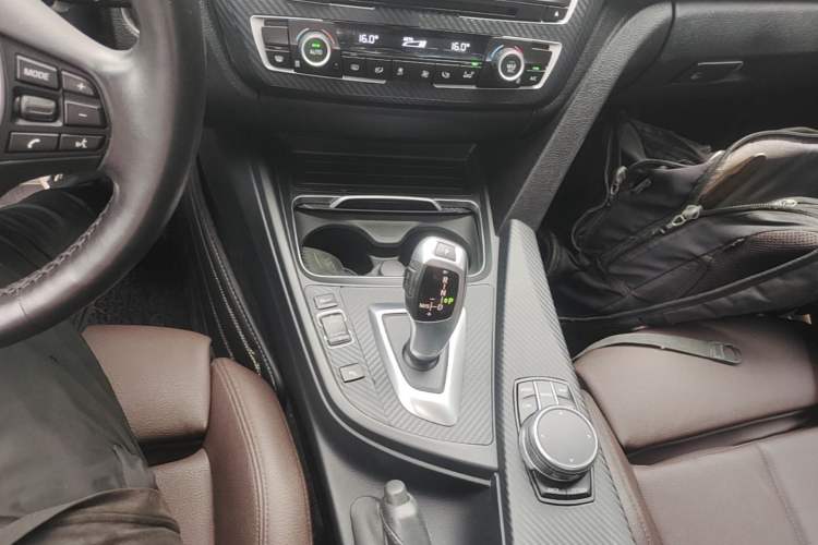 Used BMW 3 Series 2019 320Li Fashion Model Gear Lever