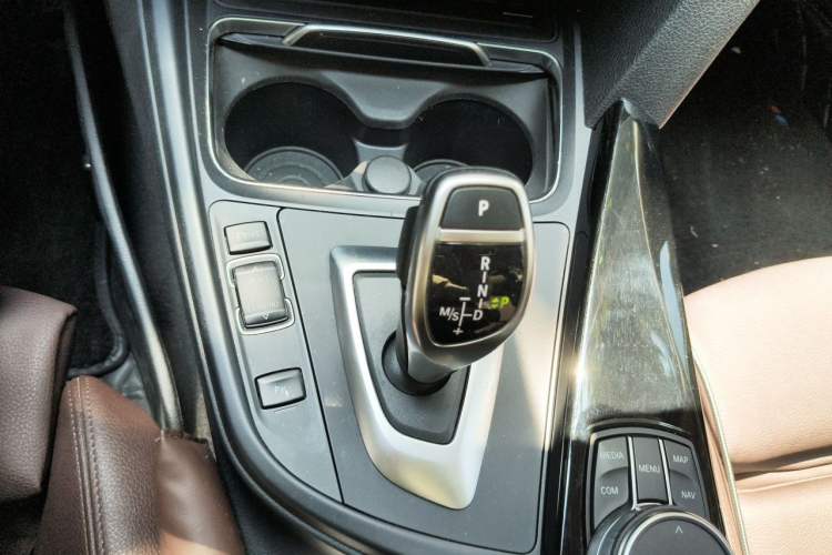 Used BMW 3 Series 2019 320Li M Sport Package Gear Lever