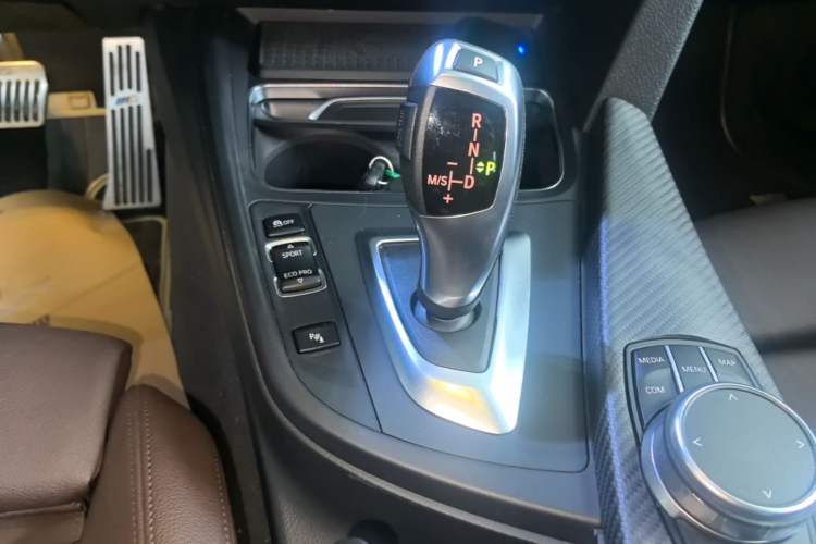 Used BMW 3 Series 2019 320Li Fashion Model Gear Lever