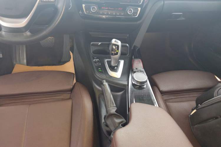 Used BMW 3 Series 2019 320Li Fashion Model Gear Lever