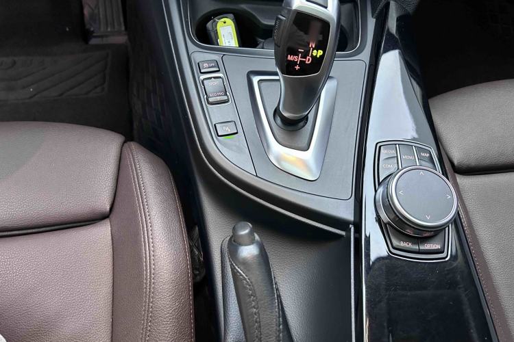 Used BMW 3 Series 2019 320Li Fashion Model Gear Lever