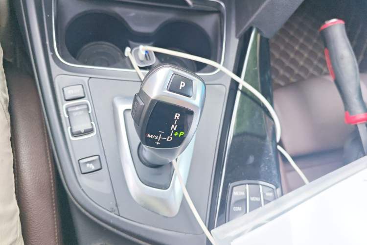 Used BMW 3 Series 2019 320Li Fashion Model Gear Lever