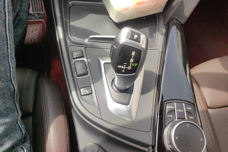 Used BMW 3 Series 2019 320Li Fashion Model Gear Lever