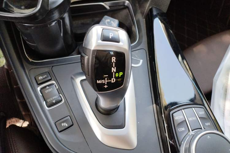 Used BMW 3 Series 2019 320Li Fashion Model Gear Lever