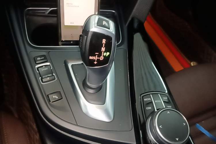 Used BMW 3 Series 2019 320Li Fashion Model Gear Lever