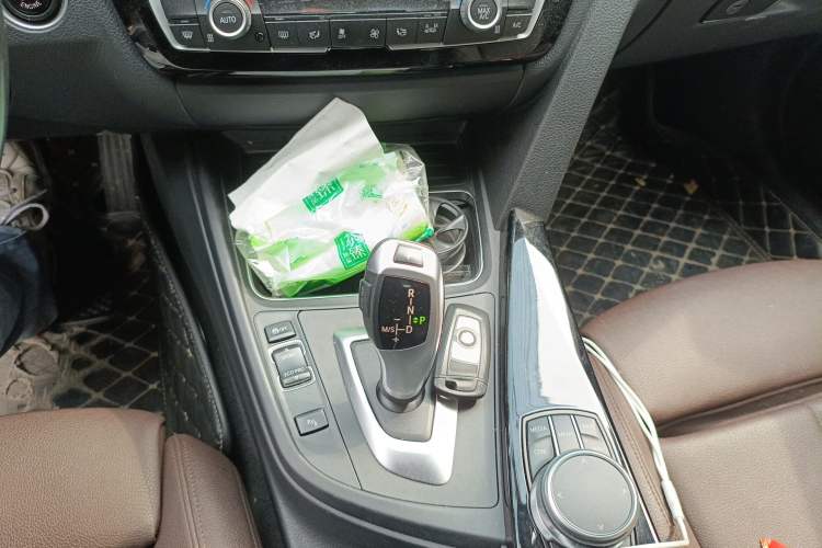 Used BMW 3 Series 2019 320Li Fashion Model Gear Lever