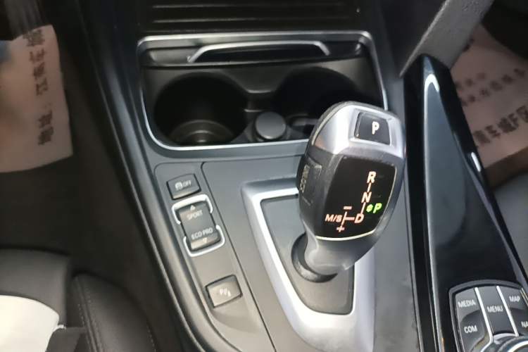 Used BMW 3 Series 2019 320Li Fashion Model Gear Lever