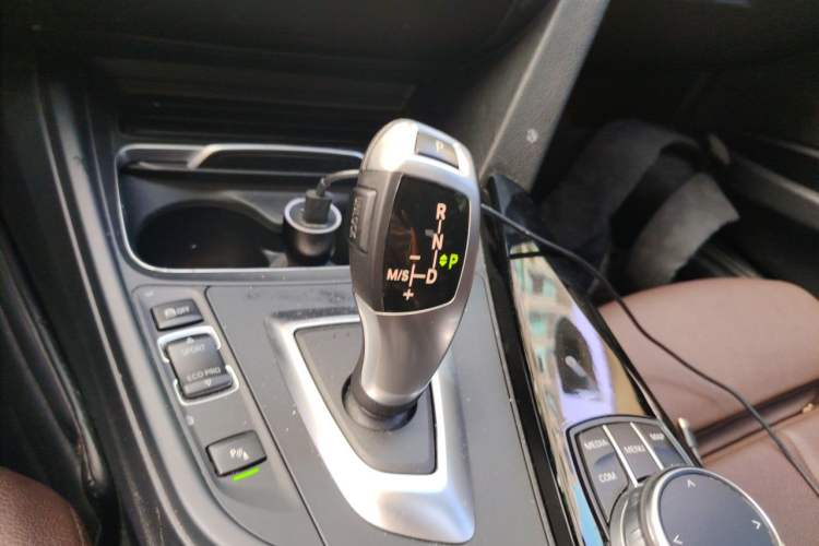 Used BMW 3 Series 2019 320Li Fashion Model Gear Lever
