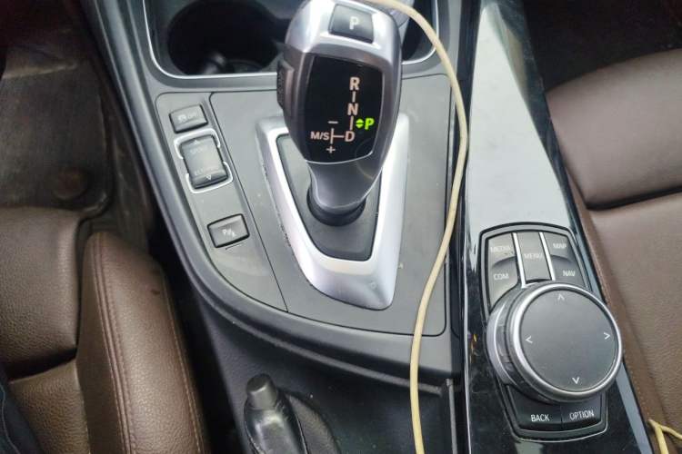 Used BMW 3 Series 2019 320Li Fashion Model Gear Lever