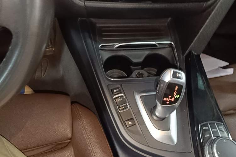 Used BMW 3 Series 2019 320Li Fashion Model Gear Lever
