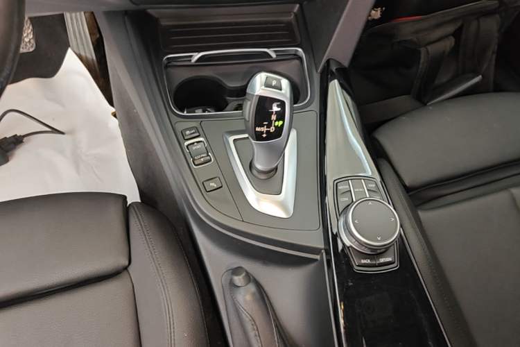 Used BMW 3 Series 2019 320Li Fashion Model Gear Lever