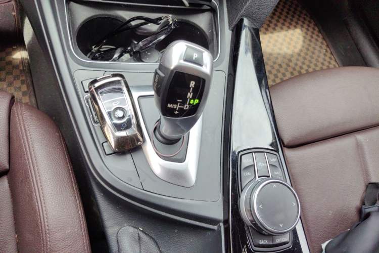 Used BMW 3 Series 2019 320Li Fashion Model Gear Lever