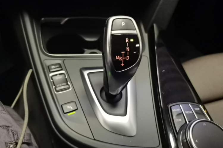 Used BMW 3 Series 2019 320Li M Sport Package Gear Lever