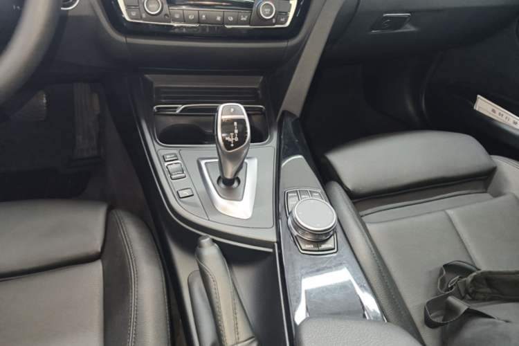 Used BMW 3 Series 2019 320Li M Sport Package Gear Lever