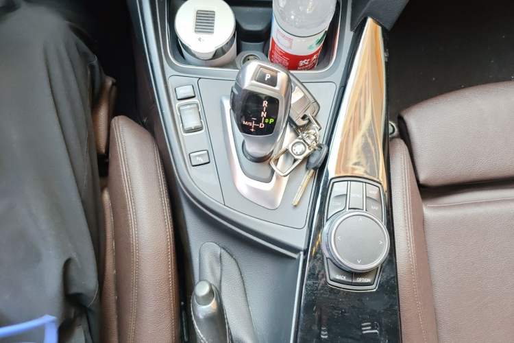 Used BMW 3 Series 2019 320Li Fashion Model Gear Lever