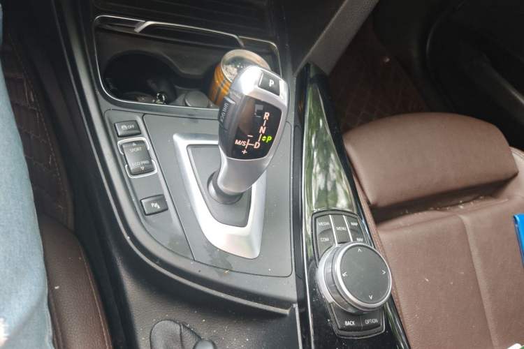 Used BMW 3 Series 2019 320Li Fashion Model Gear Lever