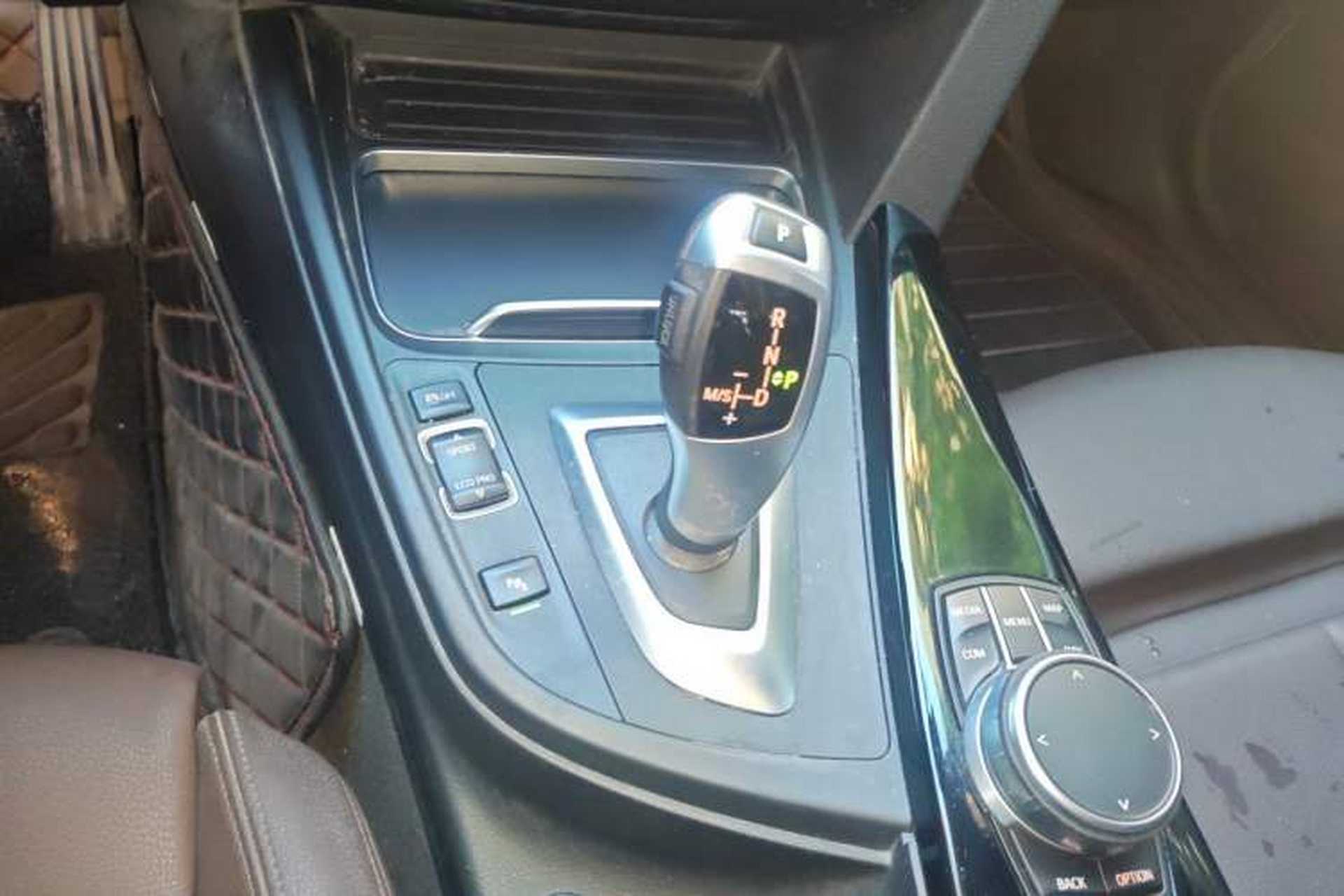 Used BMW 3 Series 2019 320Li Fashion Model Gear Lever