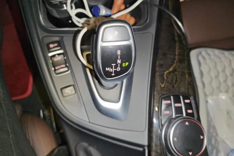 Used BMW 3 Series 2019 320Li M Sport Night Edition Gear Lever