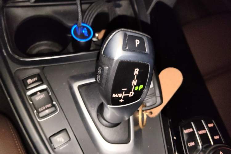 Used BMW 3 Series 2019 320Li Fashion Model Gear Lever