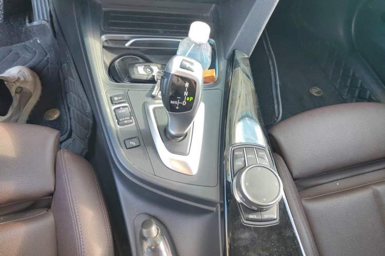 Used BMW 3 Series 2019 320Li Fashion Model Gear Lever